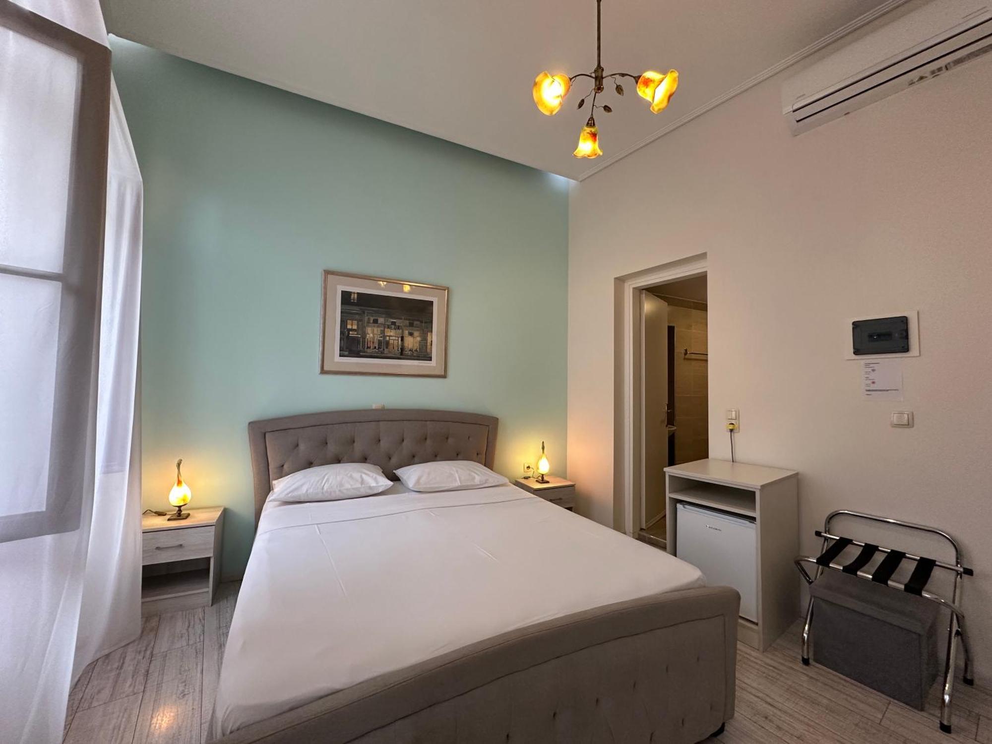 Theasis Athens Bed & Breakfast Ngoại thất bức ảnh