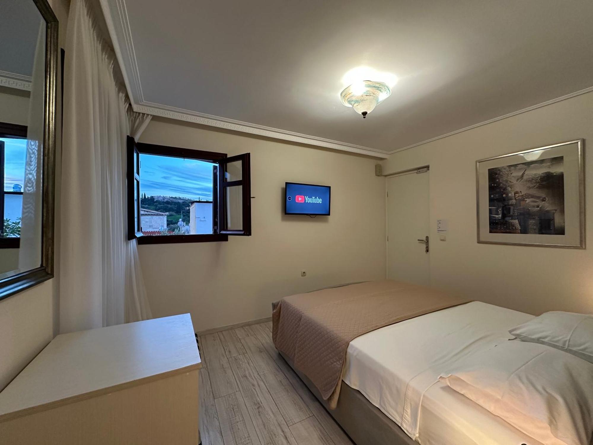 Theasis Athens Bed & Breakfast Ngoại thất bức ảnh