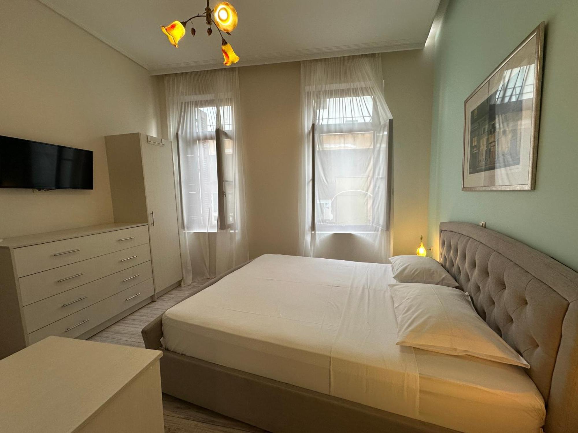Theasis Athens Bed & Breakfast Ngoại thất bức ảnh