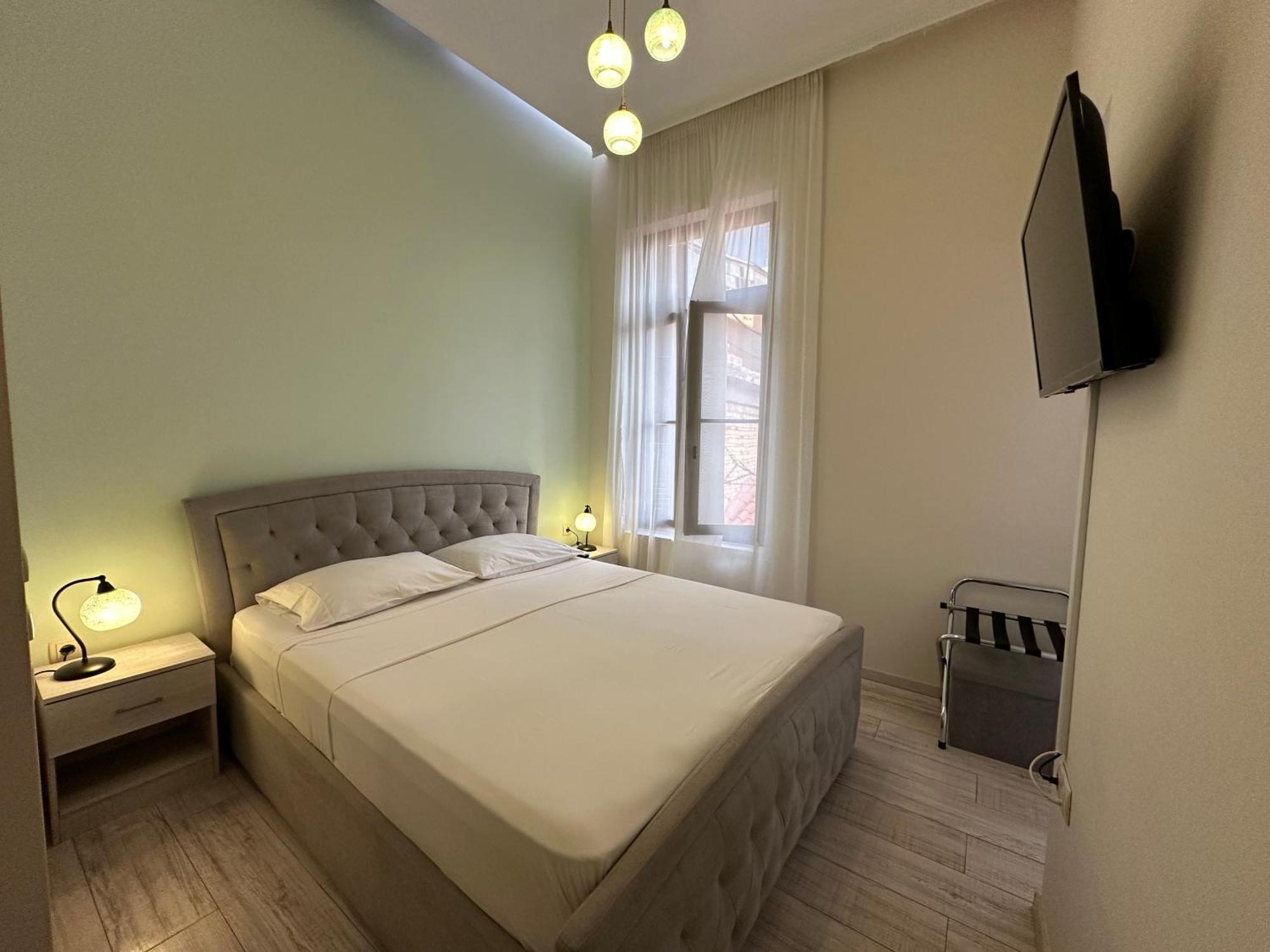 Theasis Athens Bed & Breakfast Ngoại thất bức ảnh